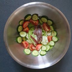 A picture of Anchovie Salad.