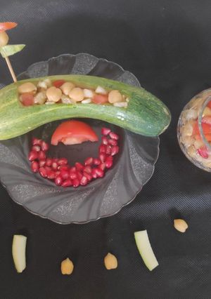 A picture of Chickpeas Boat Salad.
