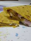 Piadina alla curcuma farcita