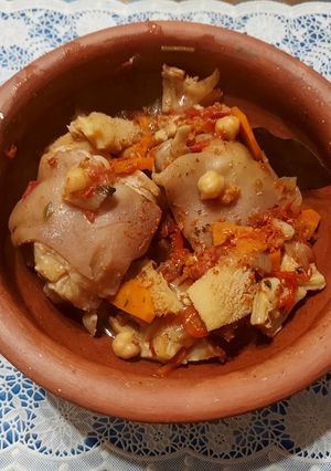 Una foto de Guiso de mondongo  con garbanzos y patitas