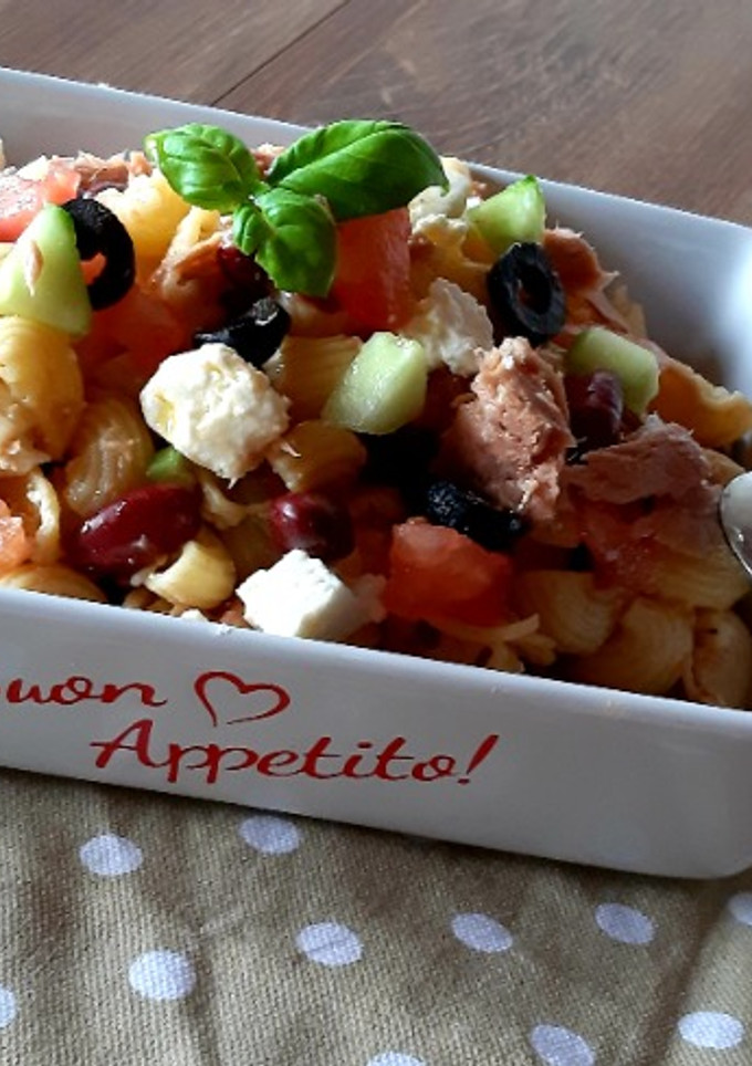 Foto di Insalata di pasta arcobaleno