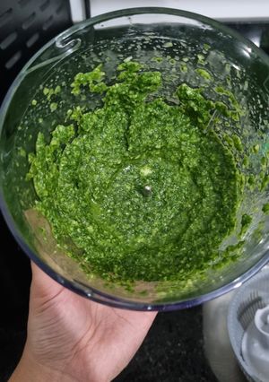 Una foto de Pesto