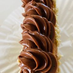 A picture of Ferrero Rocher fingers.