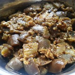 Brinjal podi curry A picture of Brinjal podi curry.