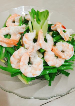 Hình của món Tôm thẻ xào đậu tây.