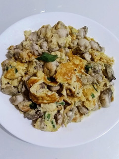 A picture of Oysters omelette.