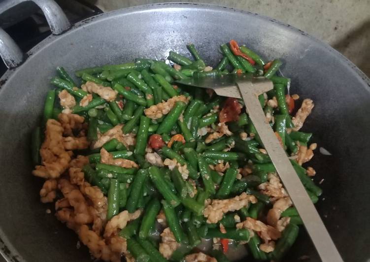 Tumis kacang panjang + tempe