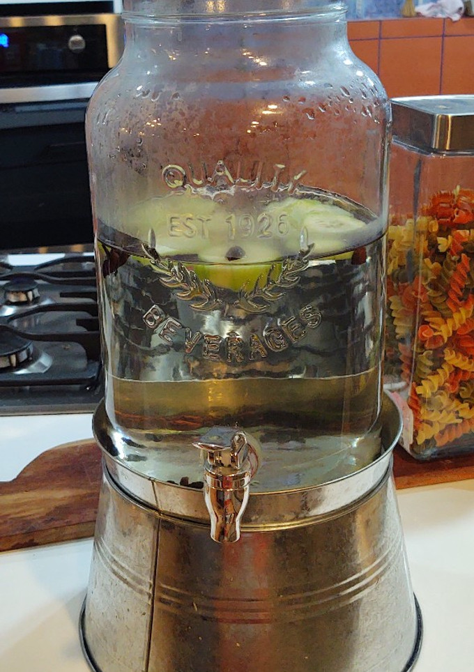 Una foto de Agua detox de pepino