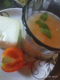 लौकी का जूस (Lauki ka juice recipe in Hindi) रेसिपी मुख्य फोटो