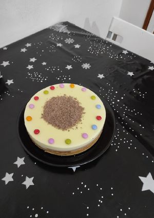 Una foto de Tarta de cumpleaños de tres chocolates