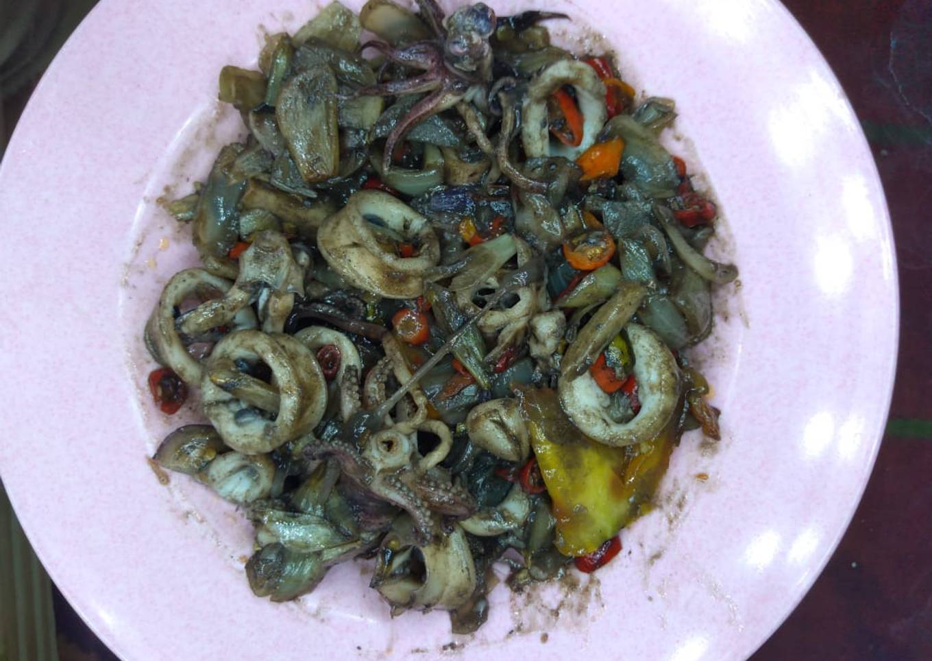 Cumi hitam manis tidak seperti ikan