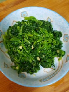 簡易涼拌菠菜 的食譜成品照片