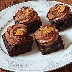 A picture of Dark Chocolate Brownie with Chocolate Ganache.