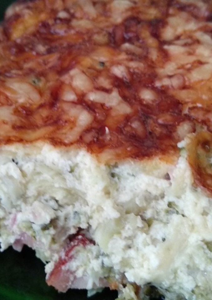 Una foto de Pastel de brócoli con bacon