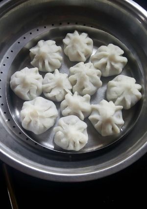 A picture of Ukdiche modak.