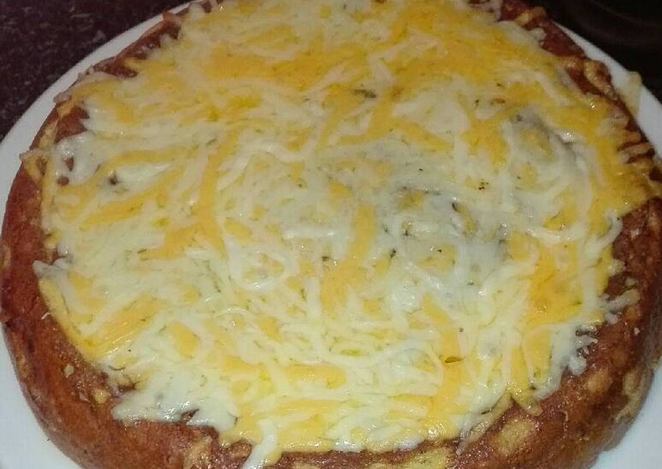 Sandwichón pizzero con pollo y salchichas frescas y beicon