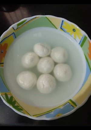 A picture of Rasgulle.