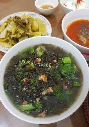 Hình của món Cải cay nấu rong biển khô.