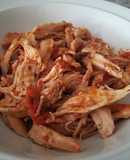 Pollo Desmechado con Tomate