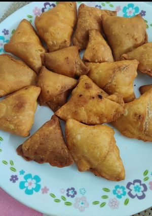 A picture of Shahi Masala Samosa Dry.