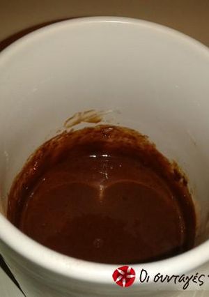 A picture of Beaten egg with cocoa powder.