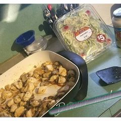 A picture of Chicken Garlic Alfredo Zoodles.