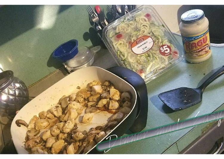 Easiest Way to Prepare Perfect Chicken Garlic Alfredo Zoodles