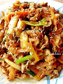韓式泡菜炒肉片 的食譜成品照片