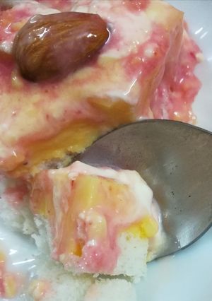 A picture of Easy no bake bread cake.