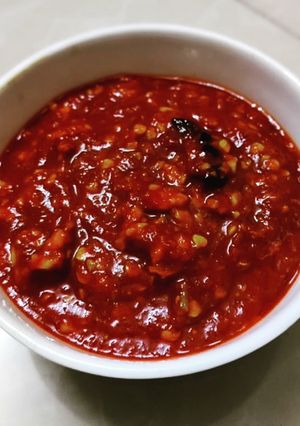 A picture of Schezwan sauce.