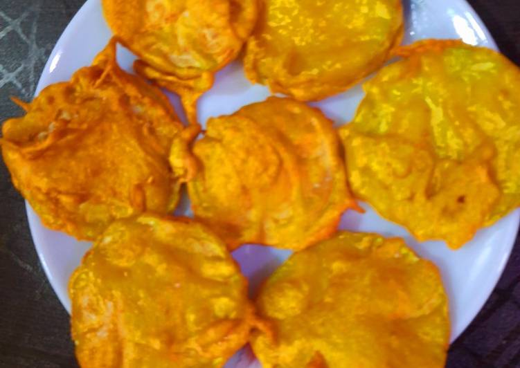 Steps to Make Super Quick Homemade Yummy Bottle Gourd Fritters