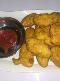 एग पकौड़े (Egg Pakode recipe in Hindi) रेसिपी मुख्य फोटो