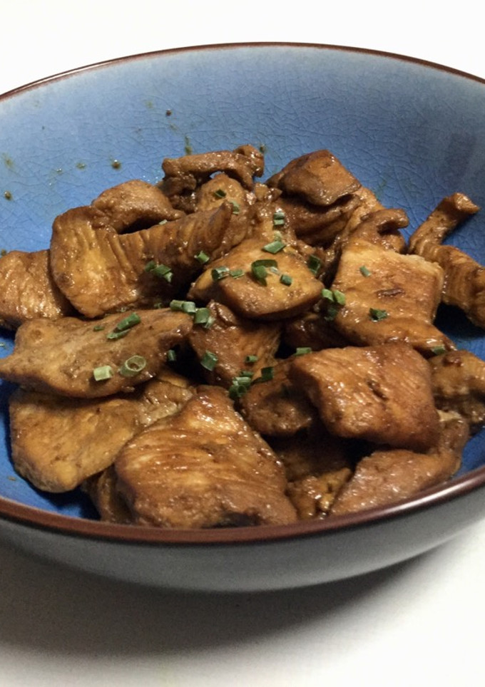 Una foto de Pollo macerado con soja y jengibre