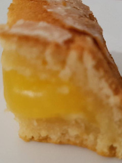 Una foto de Torta de Yogurt y Naranja rellena!