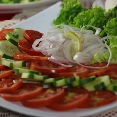 Simple salad 🥗 A picture of Simple salad 🥗.