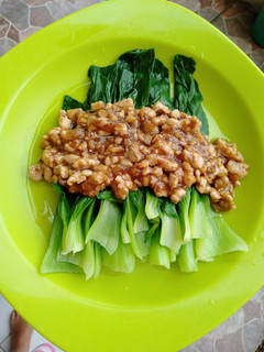 Foto resep Pakcoy Garlic Siram Daging Ayam