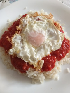 Una foto de Arroz a la cubana