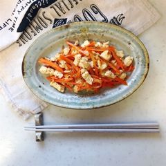A picture of Carrot and tofu stir-fry（Ninjin-Shirishiri).