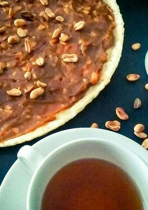 Una foto de Tarta de Crema de Dulce de Leche y Maní