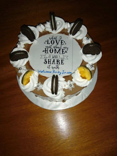 A picture of Oreo Cake.