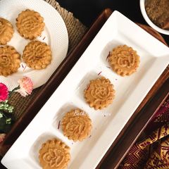A picture of Nolen Gurer Sandesh (Bengali Sweet).