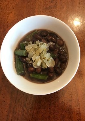 Una foto de KACHIBAACH - ESCABECHE DE FRIJOL