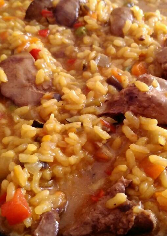 Una foto de Arroz con higaditos de pollo y verduritas