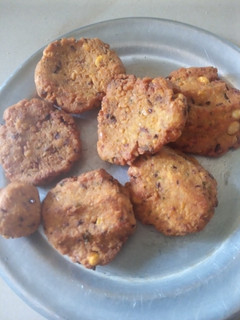 பருப்பு வடை (Paruppu vadai recipe in tamil) செய்முறை முக்கிய புகைப்படம்