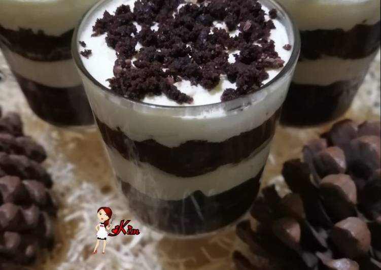Simple Way to Make Any-night-of-the-week Double Chocolate Brownie Parfait