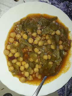 Una foto de Judías verdes con garbanzos!