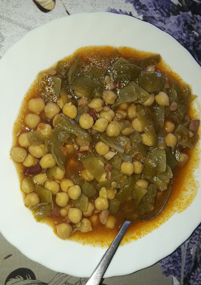 Una foto de Judías verdes con garbanzos!