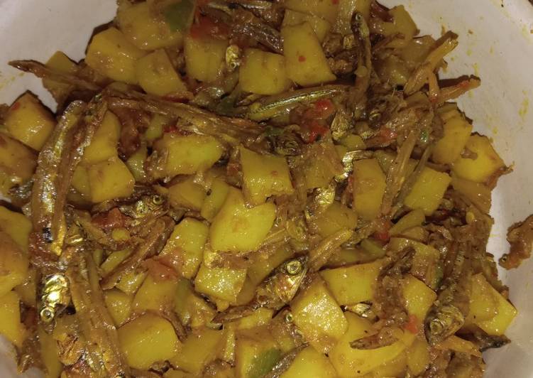 Cara Membuat Sambel goreng kentang teri yang Lezat