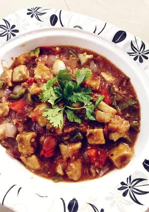চিলি এগ(chilli egg recipe in Bengali) রেসিপির প্রধান ছবি