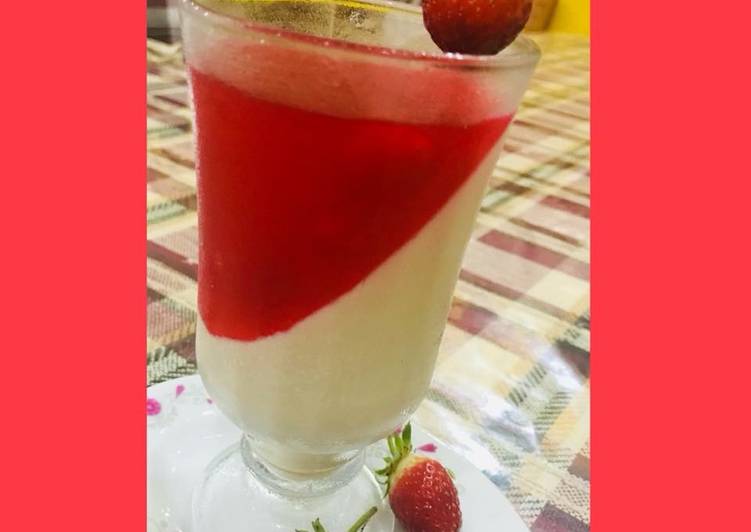 Recipe of Ultimate Whosayna’s Strawberry Pinnacotta